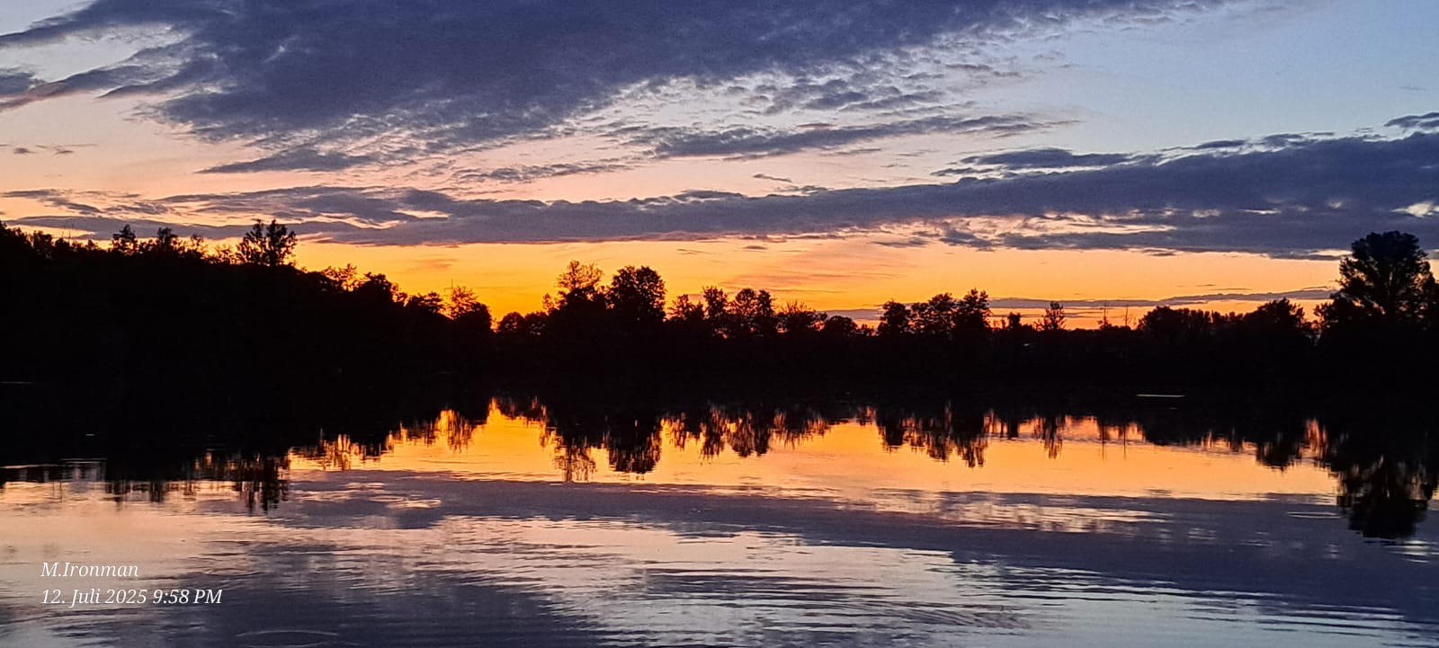 Sommerlicher Einstieg ins Wasser